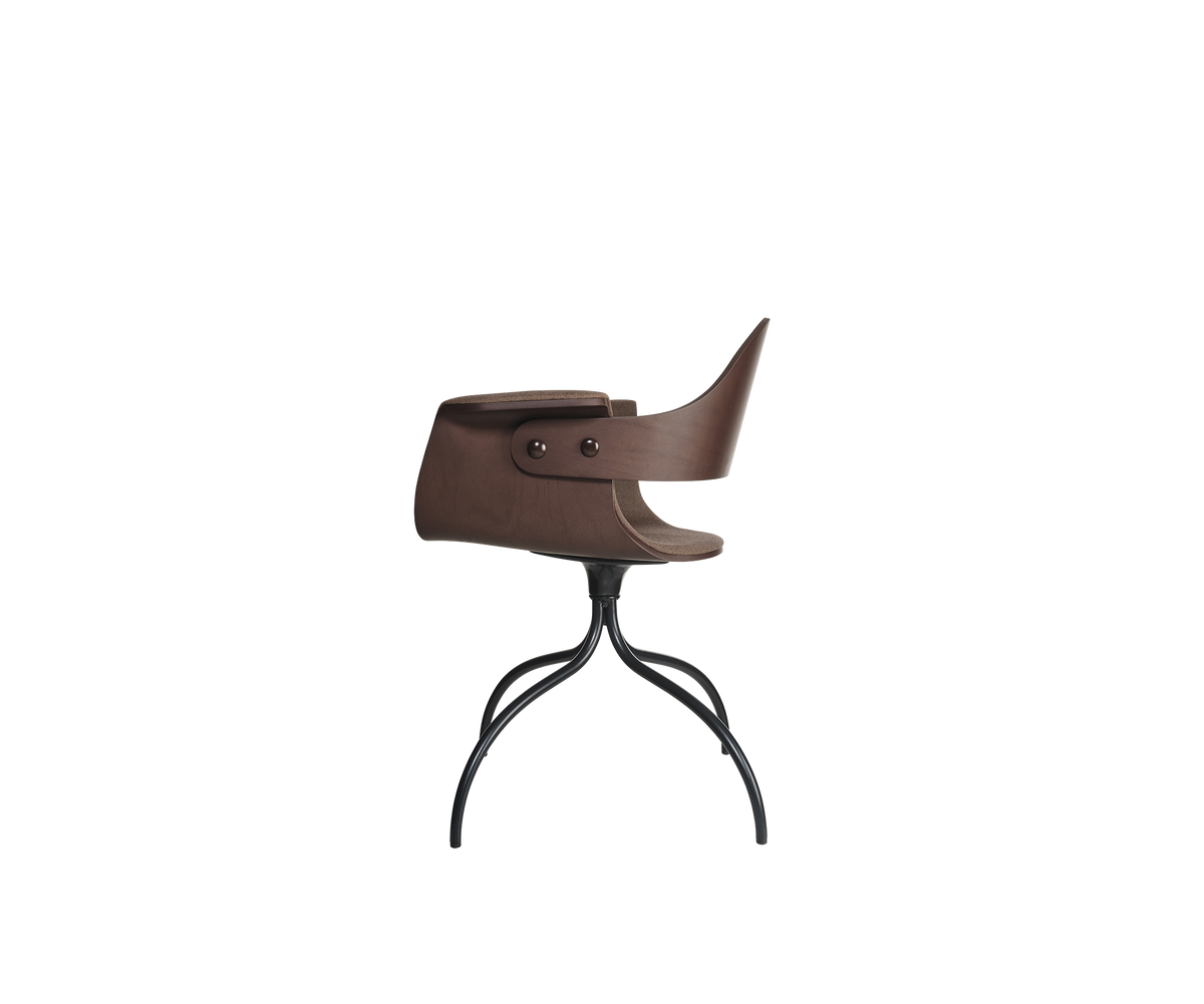Contemporary Showtime Chair upholstered in fabric or leather by BD Barcelona Casa Design Group