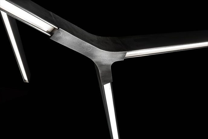 High End Starlight Horizontal Lamp by Henge Casa Design Group