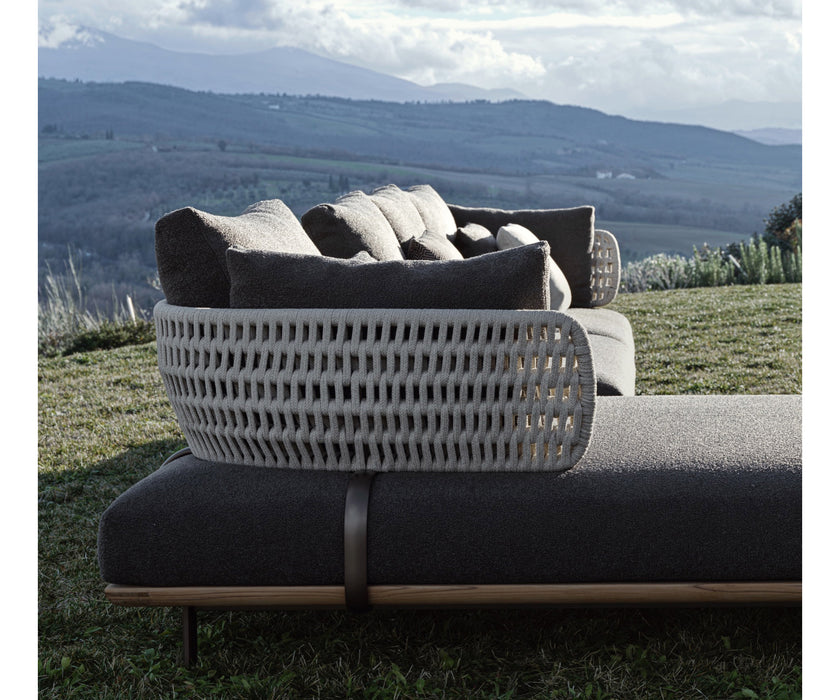 High End Sway Sofa by Molteni&C Casa Design Group