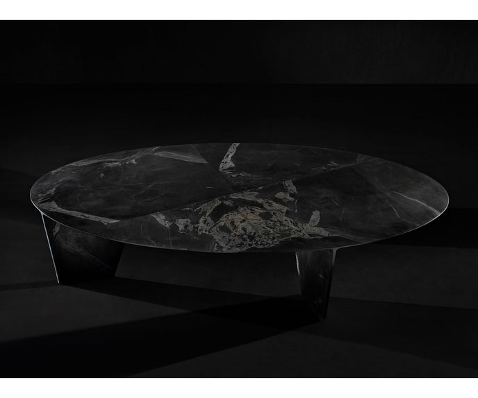 High End Synapsis Dining Table by Henge Casa Design Group