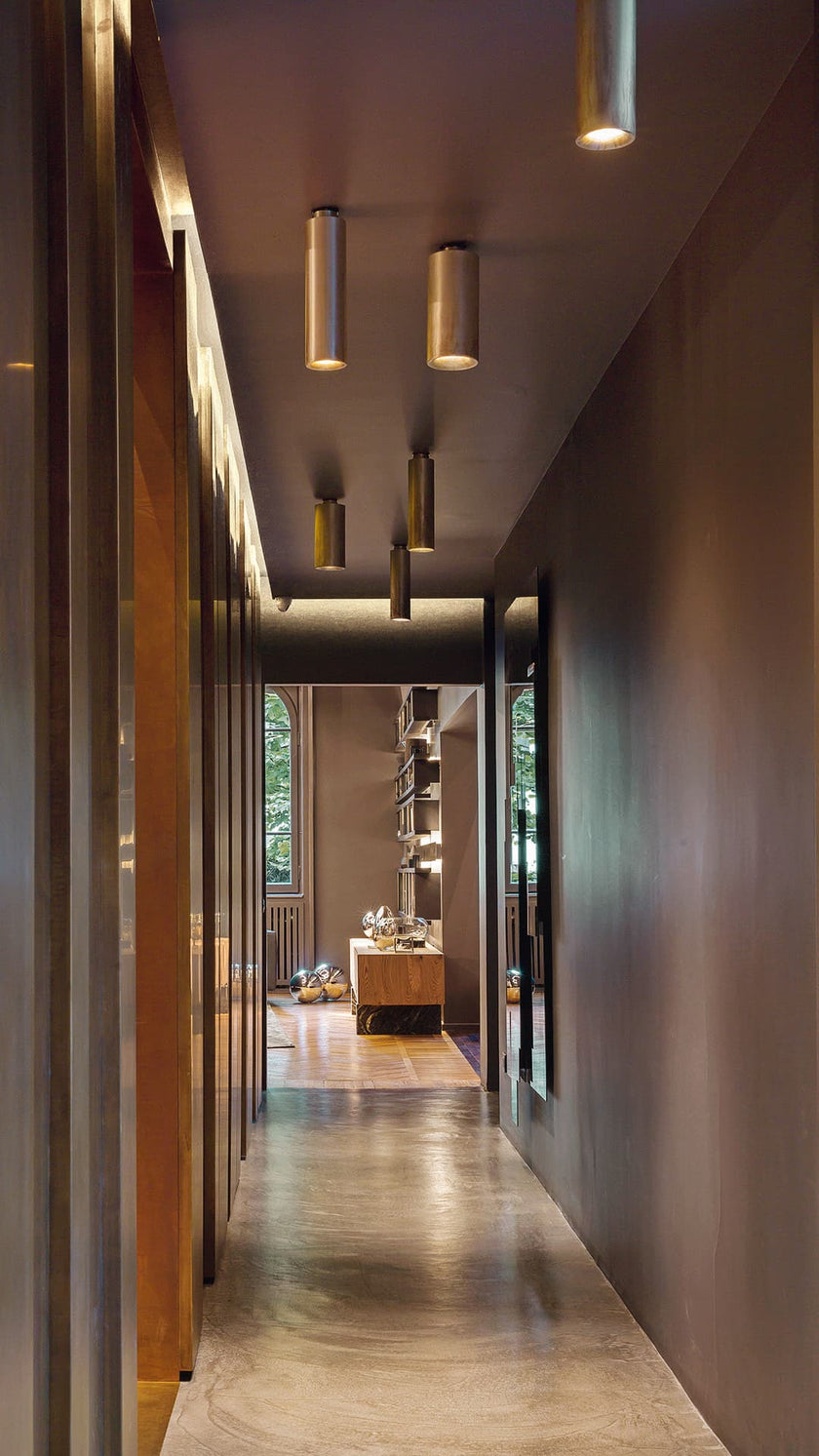 High End Tele Ceiling Lamp by Henge Casa Design Group