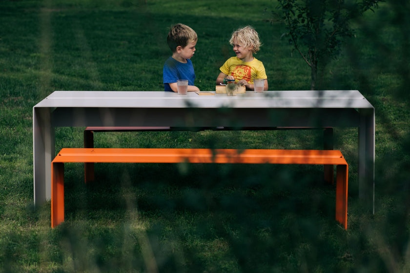 The Bended Curved Outdoor Dining Table by Wünder | Casa Design Group