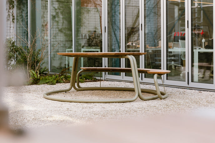 The Circle Round Outdoor Picnic Table with Integrated Benches by Wünder | Casa Design Group