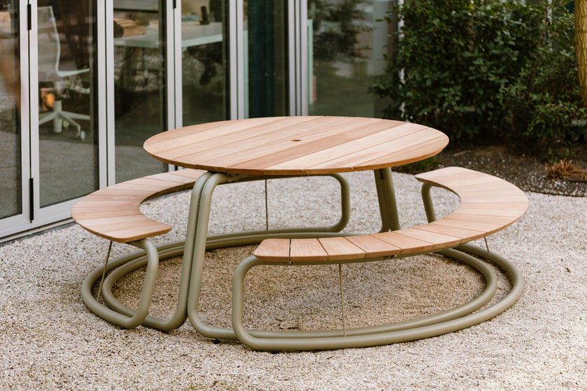 The Circle Round Outdoor Picnic Table with Integrated Benches by Wünder | Casa Design Group
