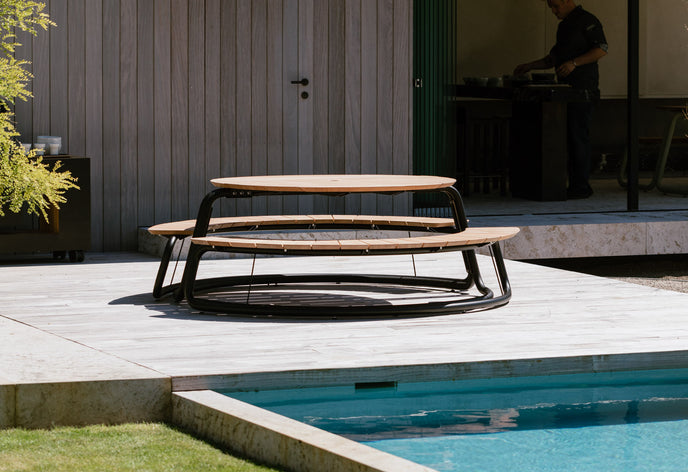 The Circle Round Outdoor Picnic Table with Integrated Benches by Wünder | Casa Design Group
