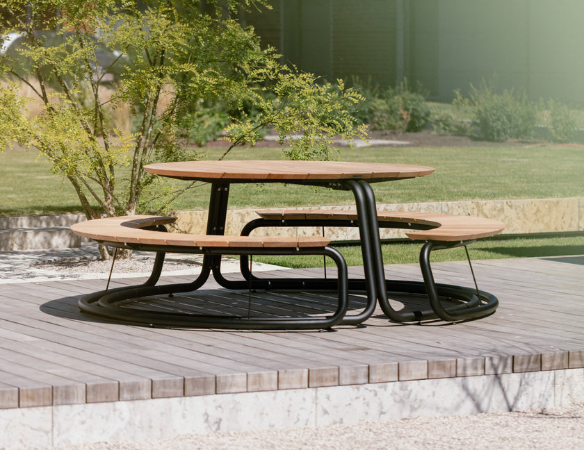 The Circle Round Outdoor Picnic Table with Integrated Benches by Wünder | Casa Design Group