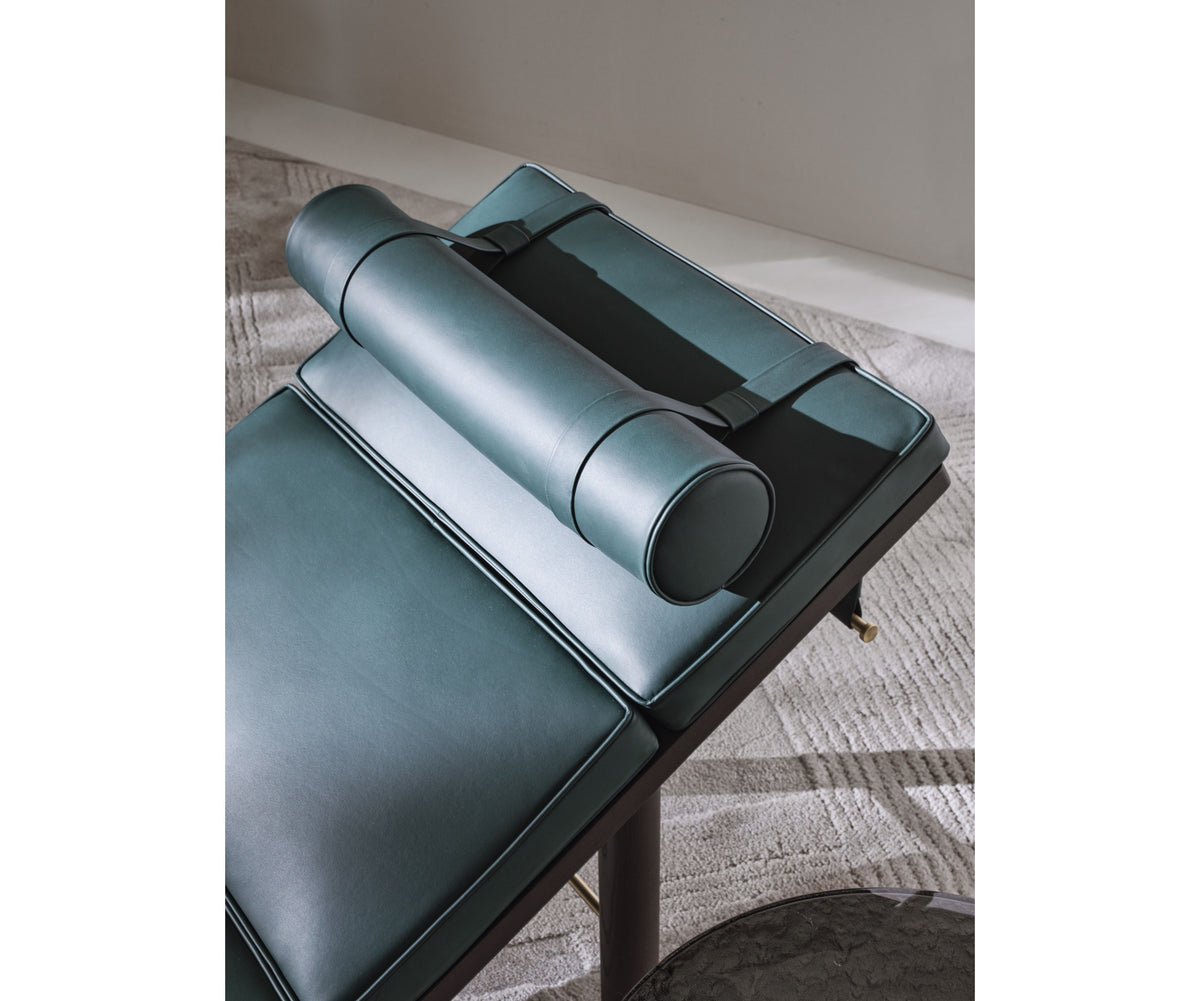 High End Tuscany Chaise Lounge by Molteni&amp;C Casa design Group
