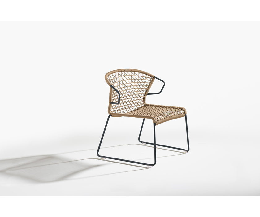 Modern Vela Outdoor Lounge Chair with Metal Frame by Potocco | Casa Design Group