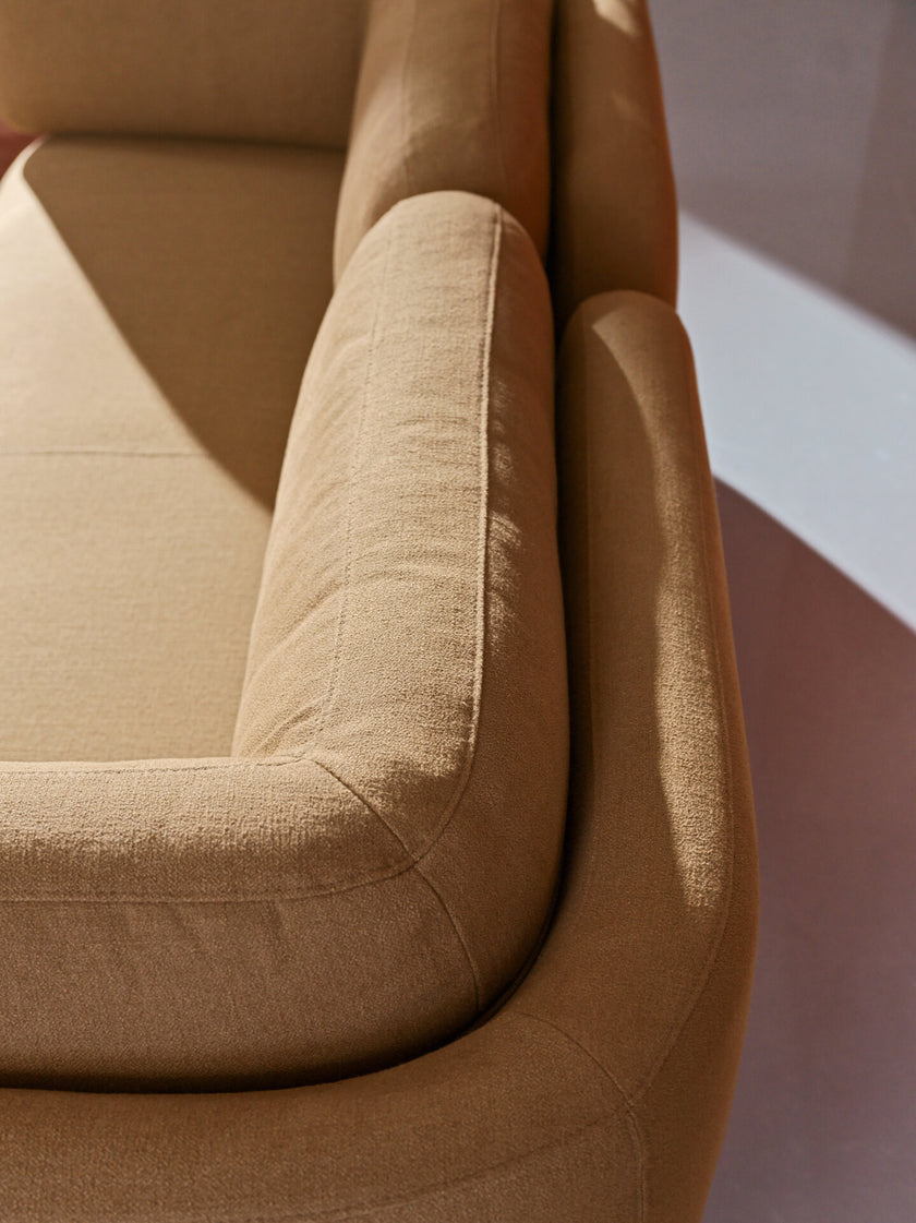 Vento Organic Sculptural Sofa by Nika Zupanc for Ditre Italia | Casa Design Group