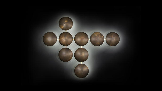 High End Wall Clips Light by Henge Casa Design Group