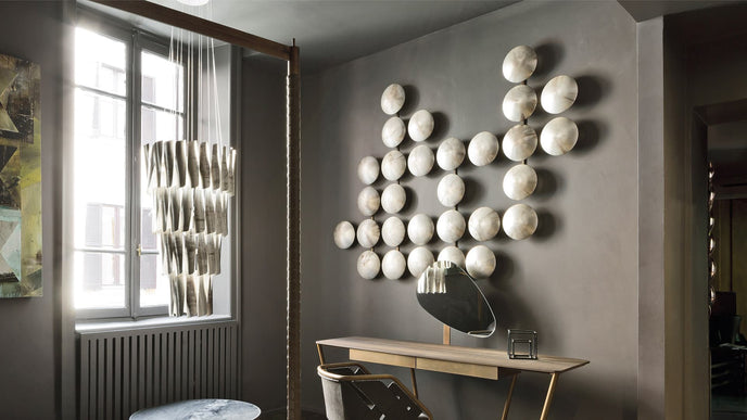 High End Wall Clips Light by Henge Casa Design Group
