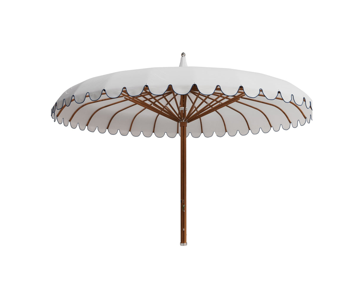 High-wind resistant luxury parasol Ocean Master Voilare by Tuuci – Casa Design Group
