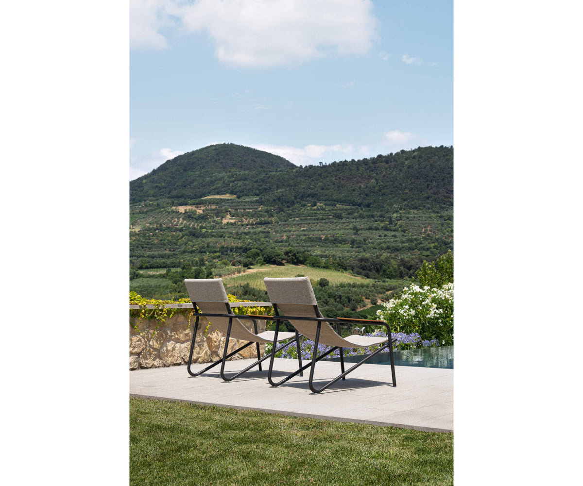 Luxury Zante Lounge Chair by Atmosphera in Aluminum Casa Design Group