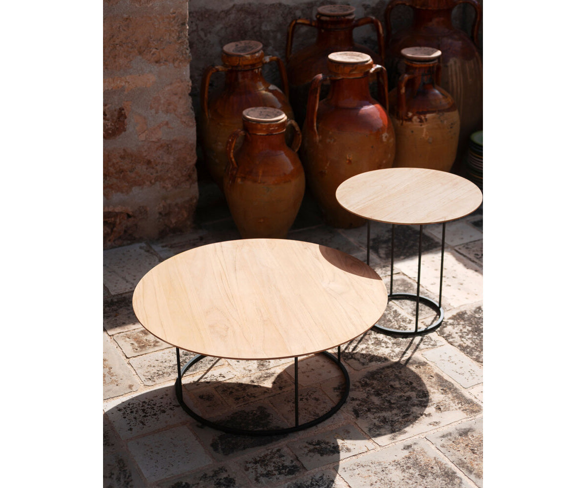 Round Zefiro 001 Outdoor Side Table by Roda with Teak or Aluminium Top |  | Casa Design Group