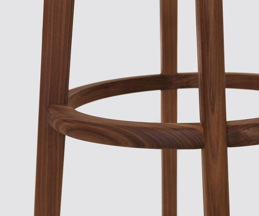 Zeitraum 1.3 Bar Stool