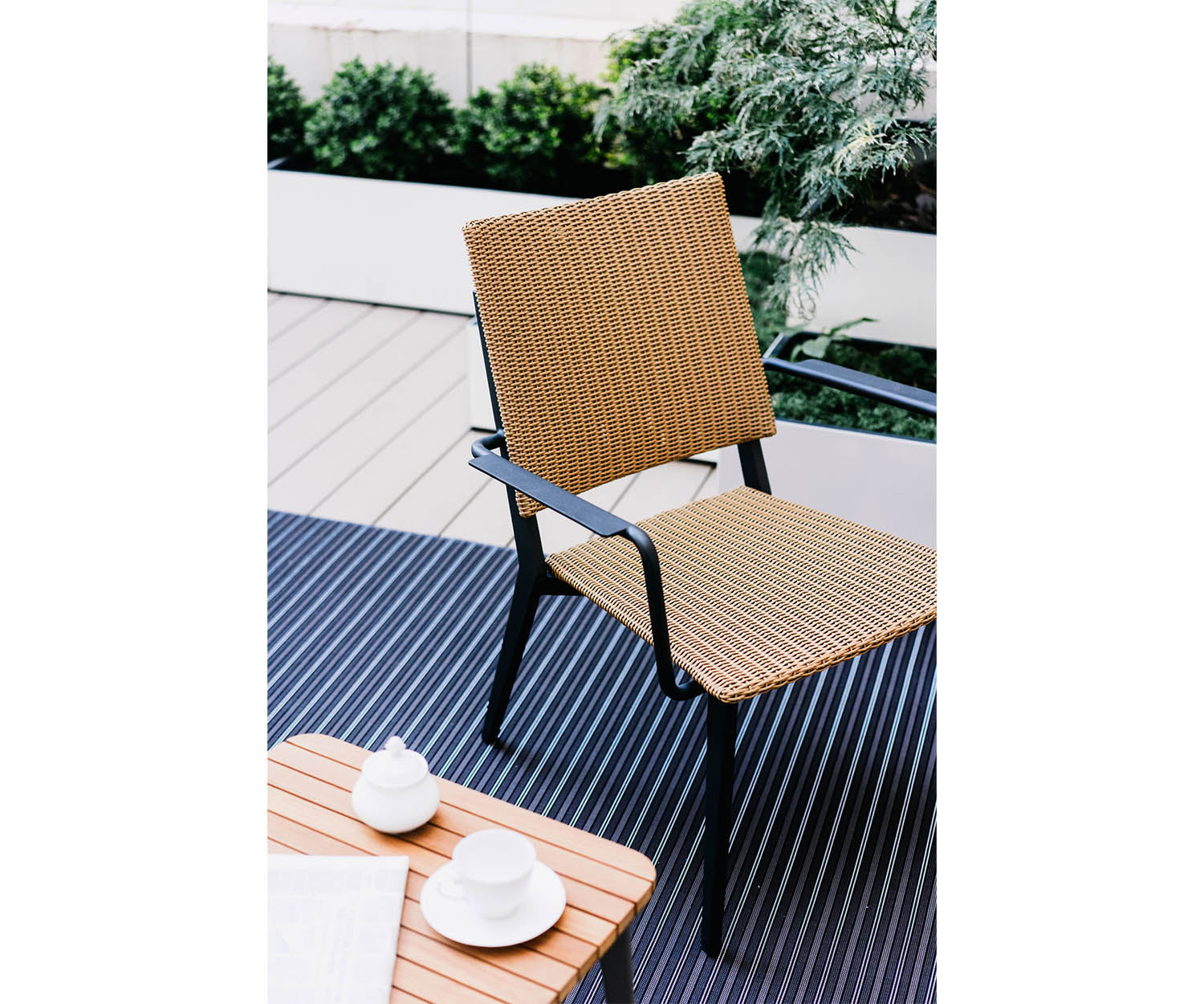High end Riba 40210 Low Club Armchair by Triconfort Casa Design