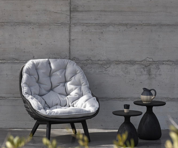Sandra High Back Lounge Chair Manutti