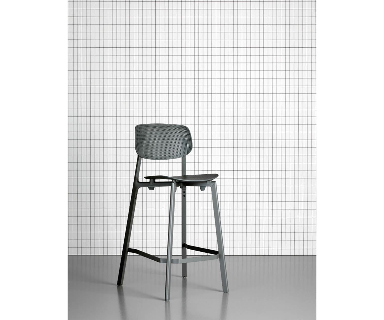 High end Colander Bar Chair by Kristalia Casa Design