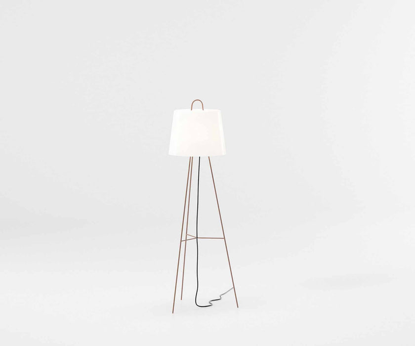 Mia Objects Spotlight Floor Lamp I Kettal