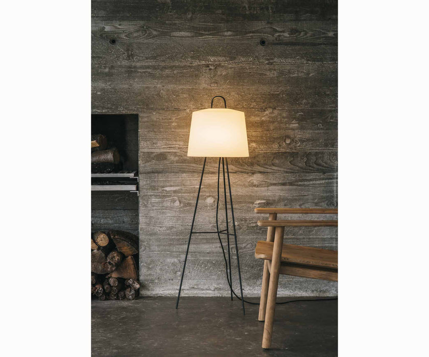 Mia Objects Spotlight Floor Lamp I Kettal