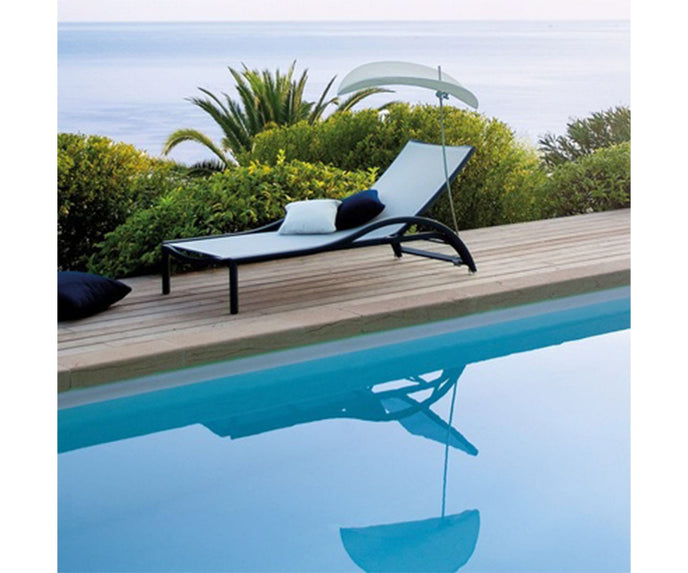 High end Premiere Lounger by Ego Paris Casa Design
