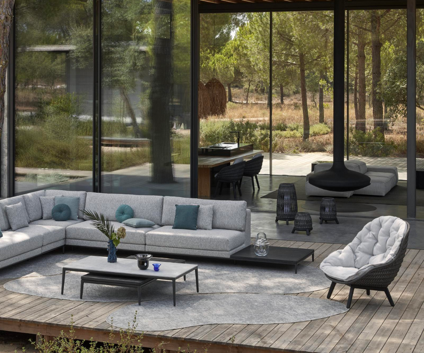 Sandra High Back Lounge Chair Manutti