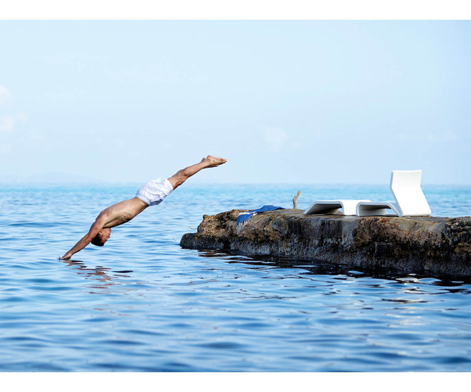 High end Clip Side Table by Gandia Blasco Casa Design