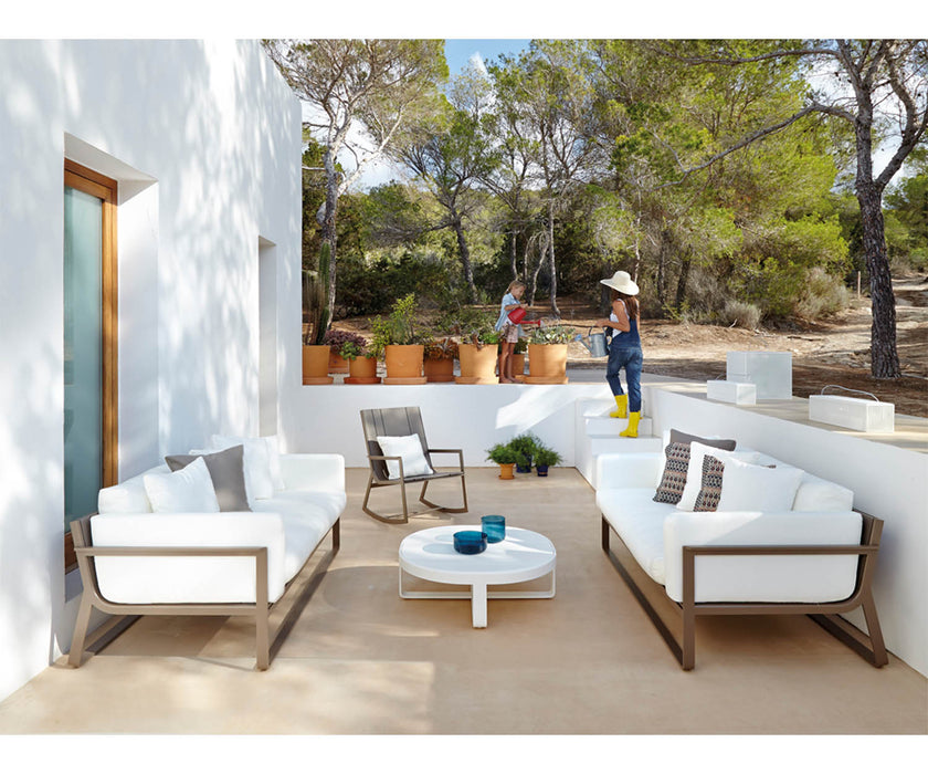 High end Flat Sofa by Gandia Blasco Casa Design