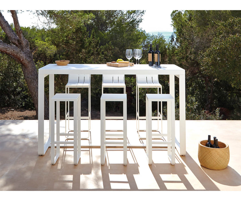 High end Flat Bar Table by Gandia Blasco Casa Design