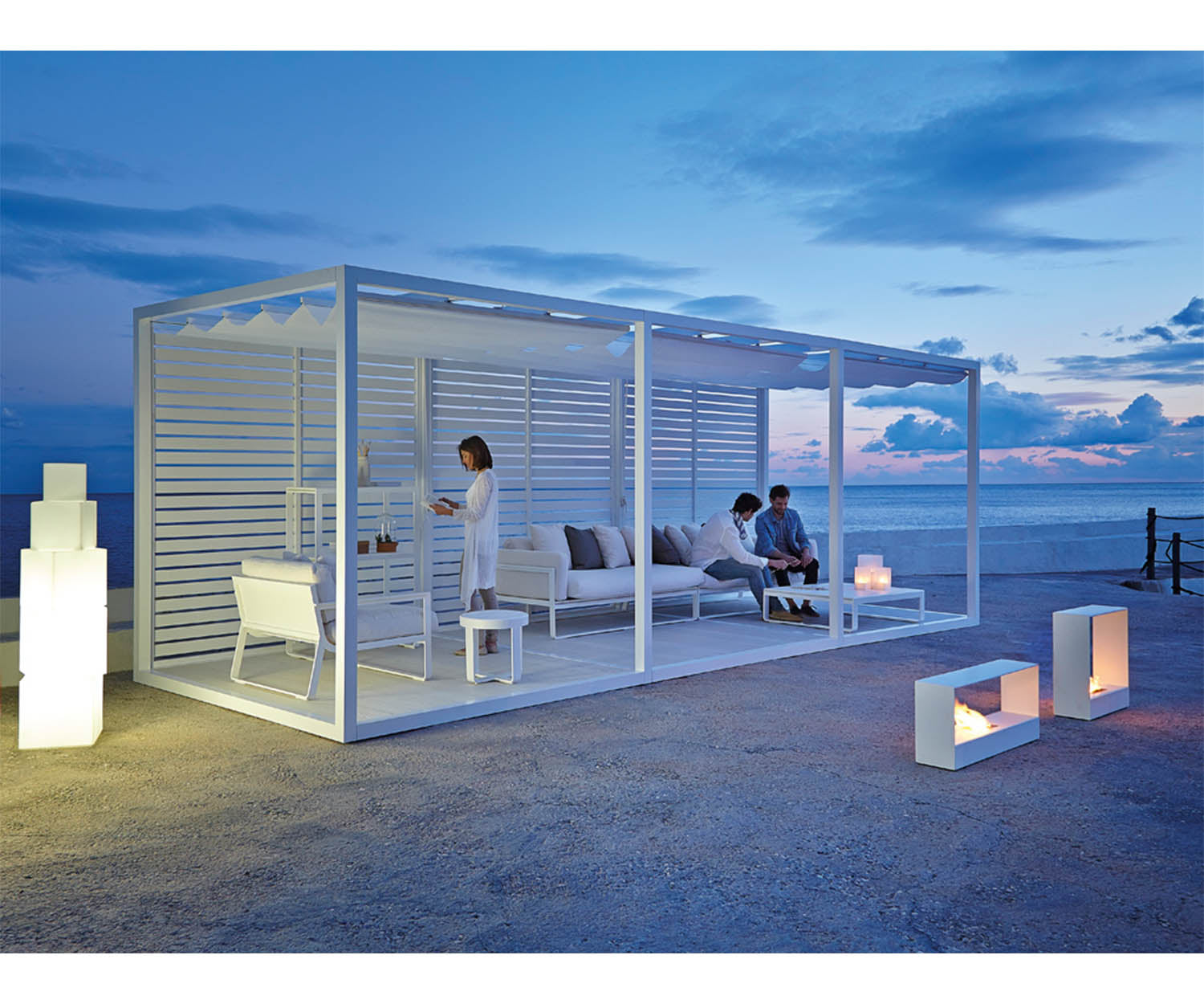 High end Fixed Blades Sidewall Pavilion by Gandia Blasco Casa Design