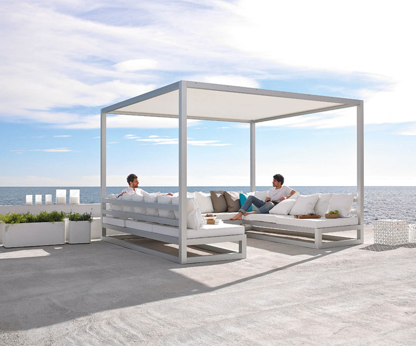 High end Sonora Planter by Gandia Blasco Casa Design