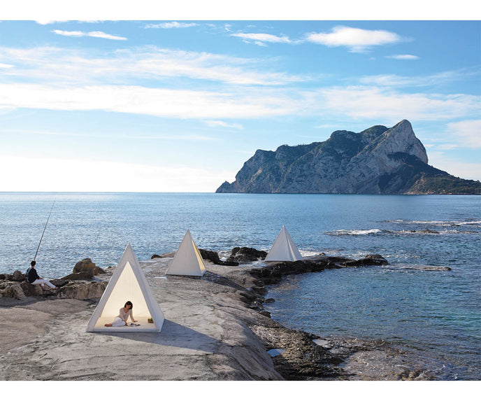 High end Wigwam Pavilion by Gandia Blasco Casa Design
