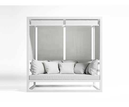 High end Tres Al Fresco Sofa by Gandia Blasco Casa Design