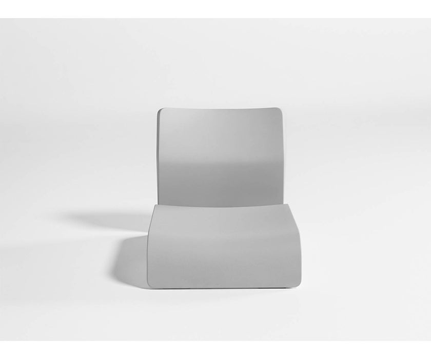 High end Clip Lounge Chair by Gandia Blasco Casa Design