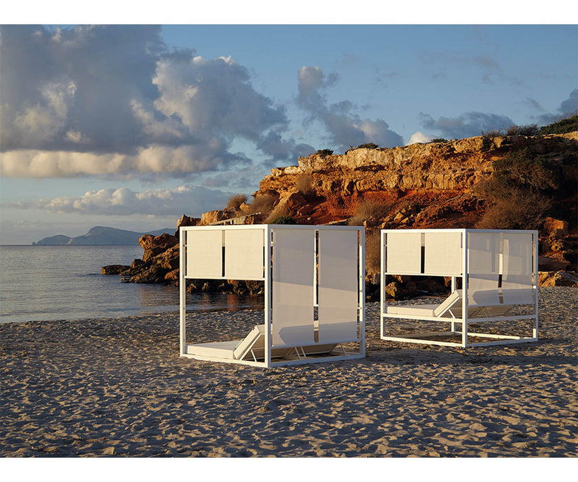 High end Reclining Daybed by Gandia Blasco Casa Design