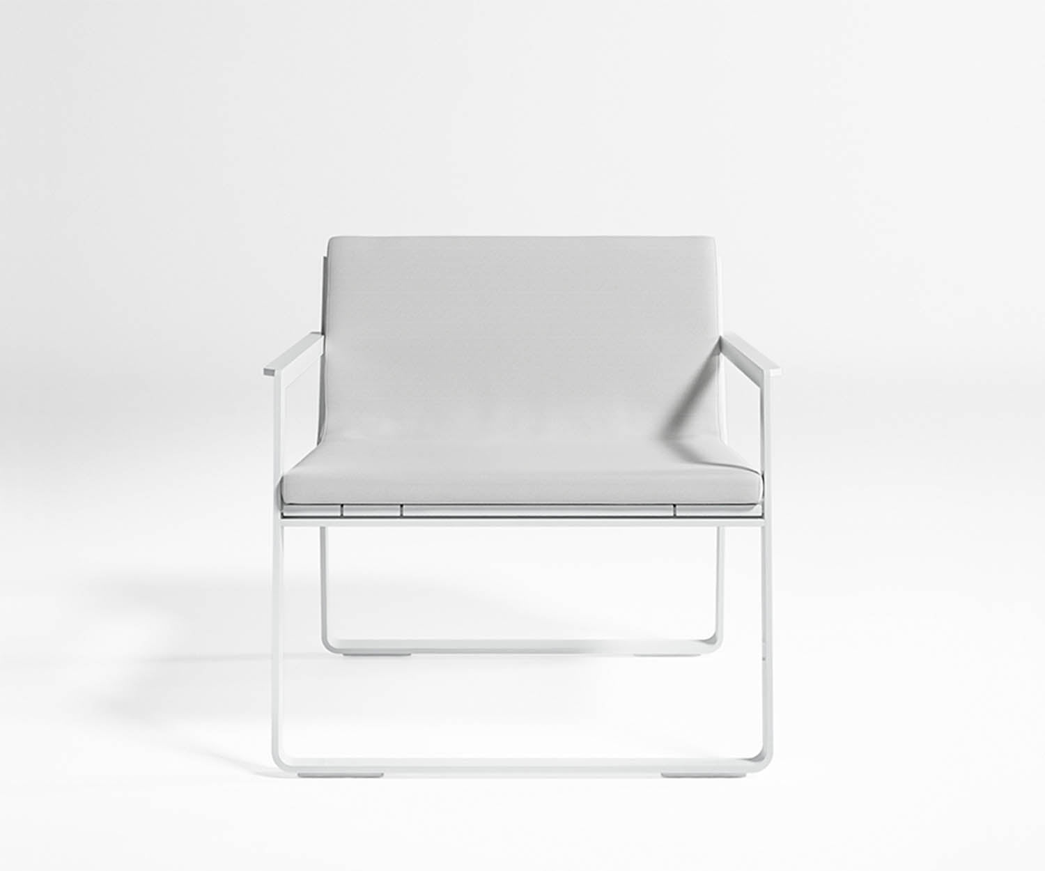 High end Flat Lounge Chair by Gandia Blasco Casa Design
