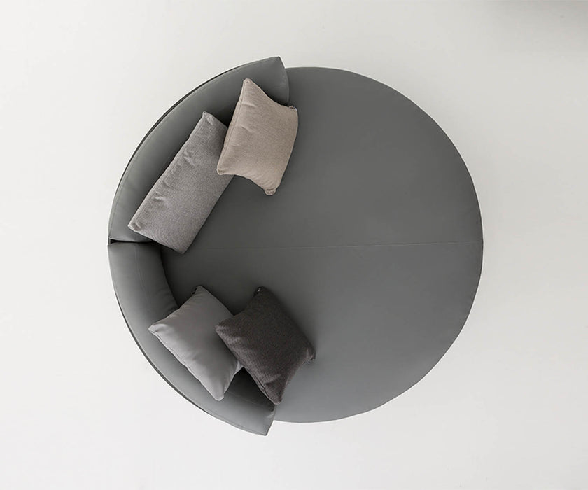 High end Flat Circular Bed by Gandia Blasco Casa Design