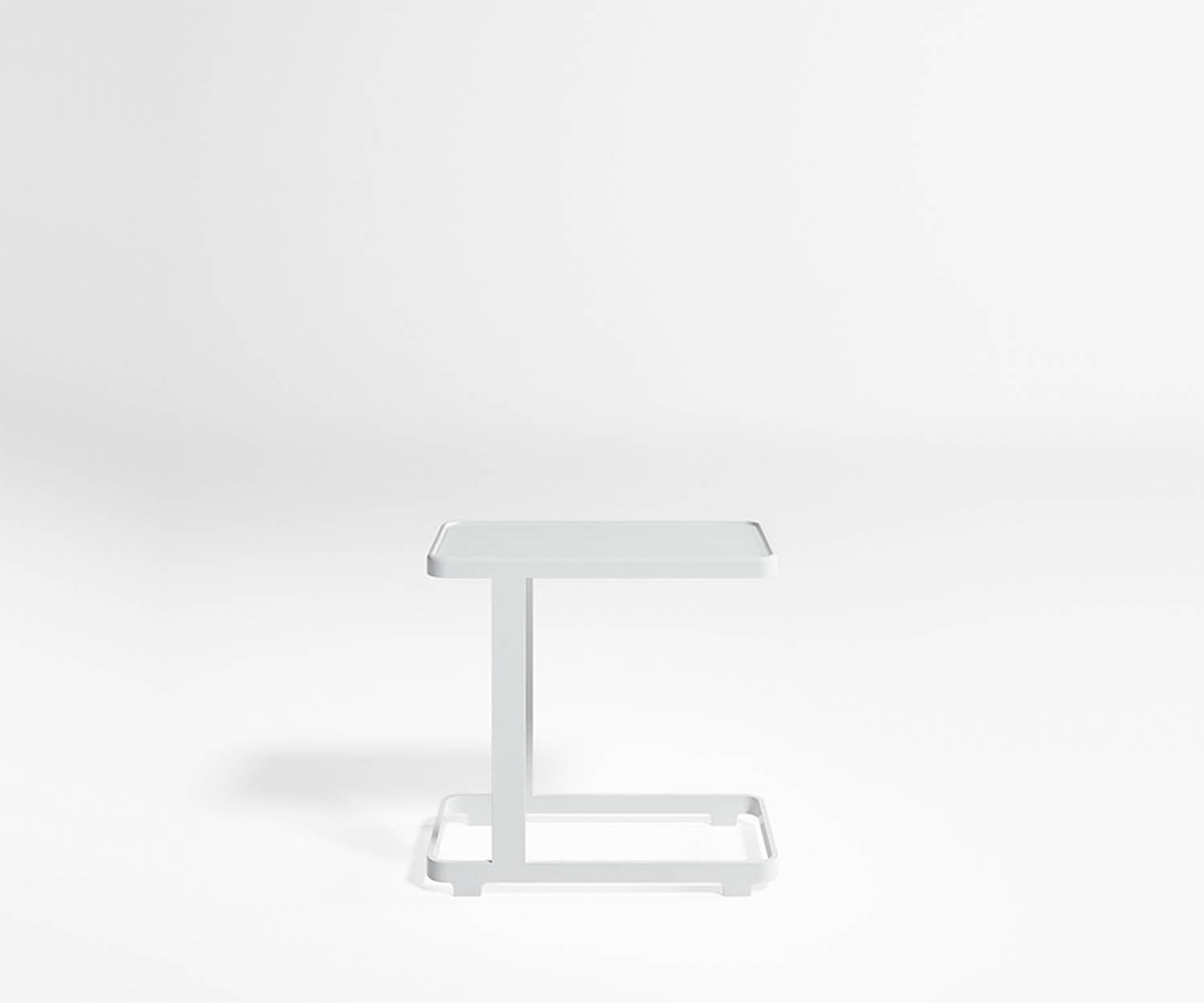 High end Flat Side Table by Gandia Blasco Casa Design