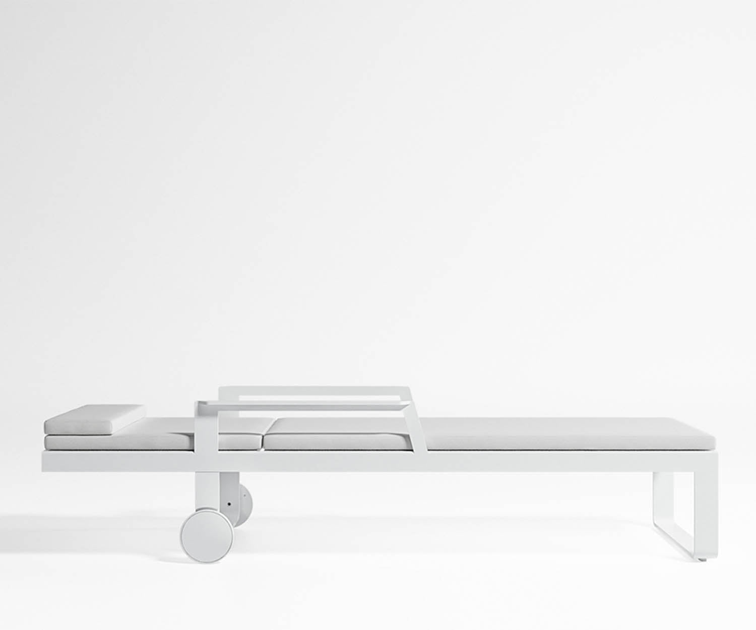 High end Flat Chaise Lounge With Arms by Gandia Blasco Casa Design