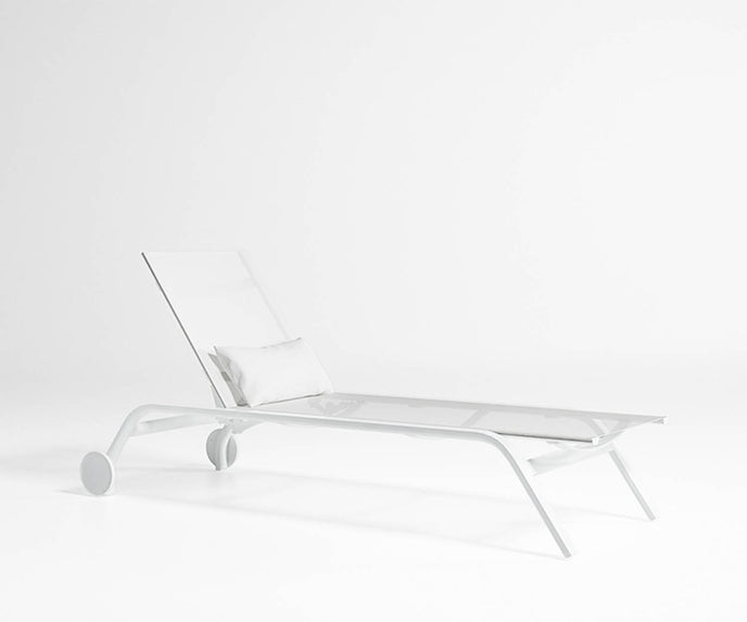 High end Stack Chaise Lounge with Wheels by Gandia Blasco Casa Design