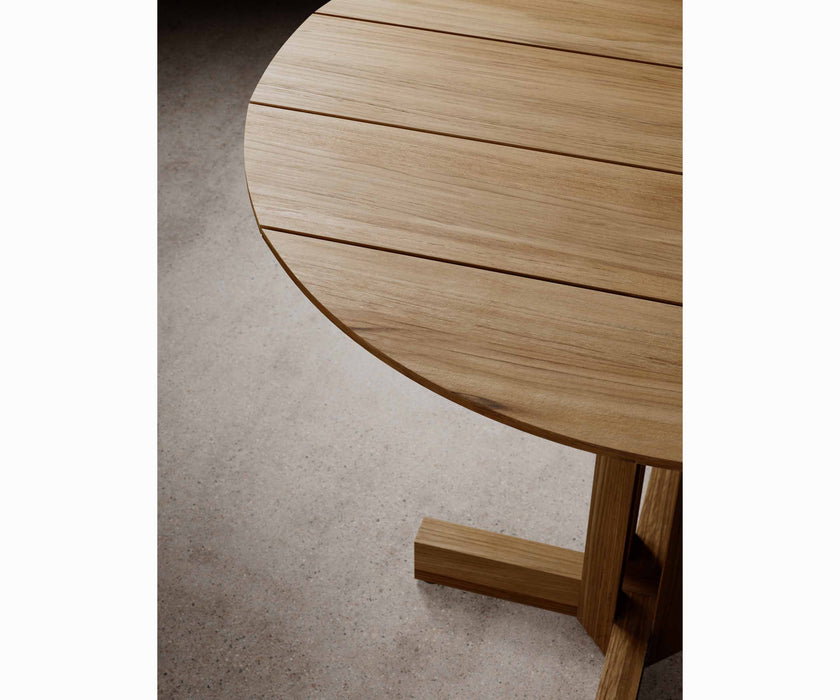Altar Dining Table | Kettal