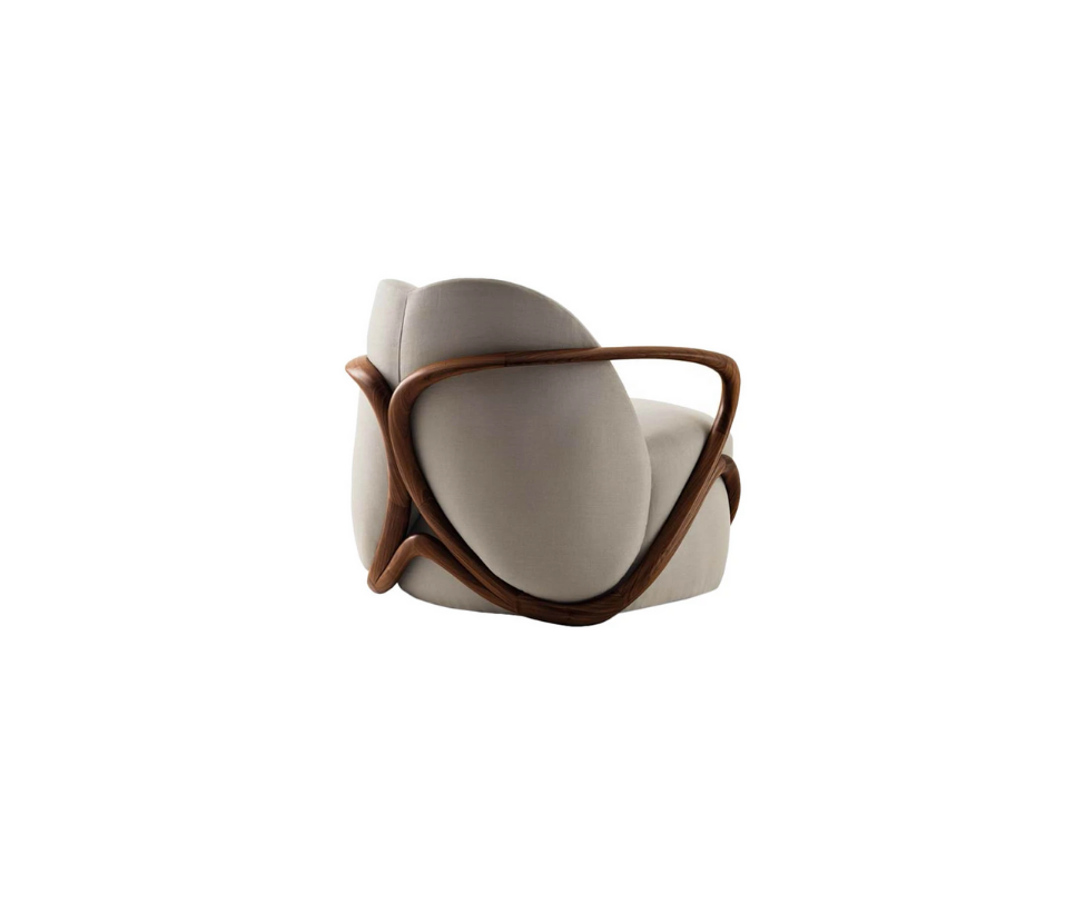 Hug Armchair Giorgetti