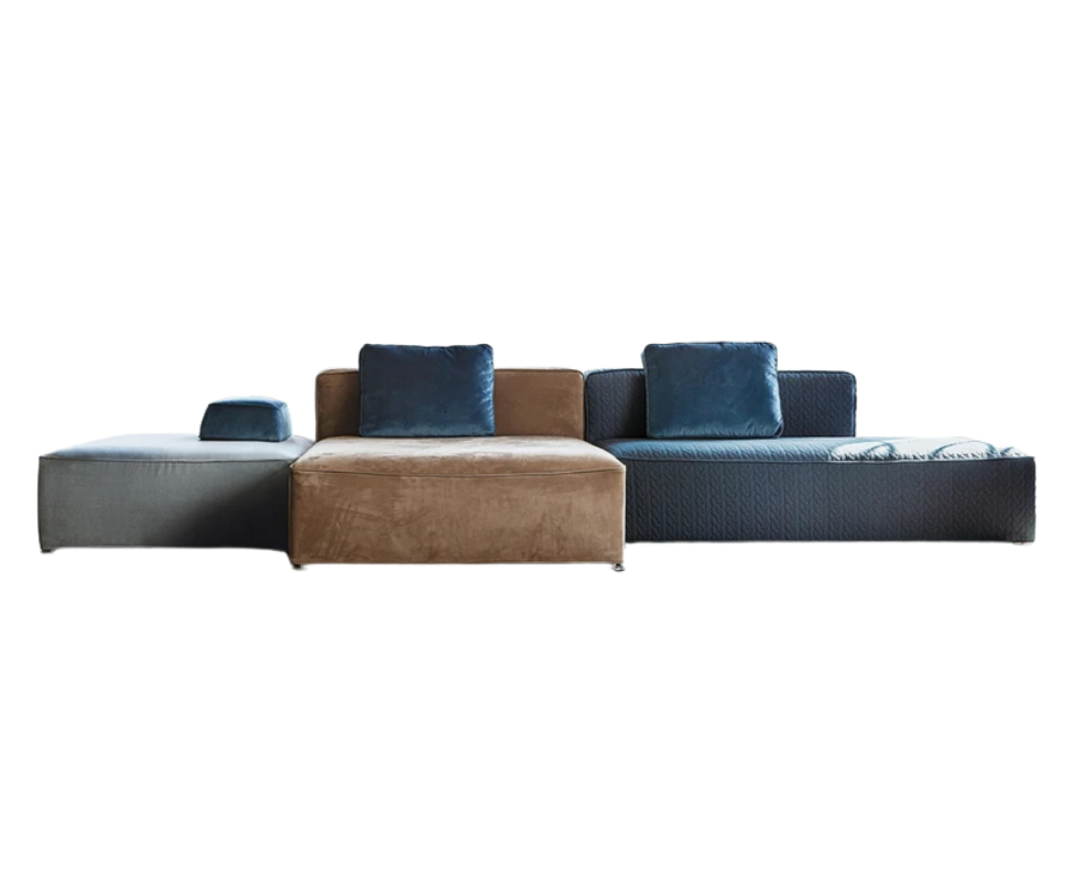 Louis Small Modular Sofa I Meridiani I Casa Design Group