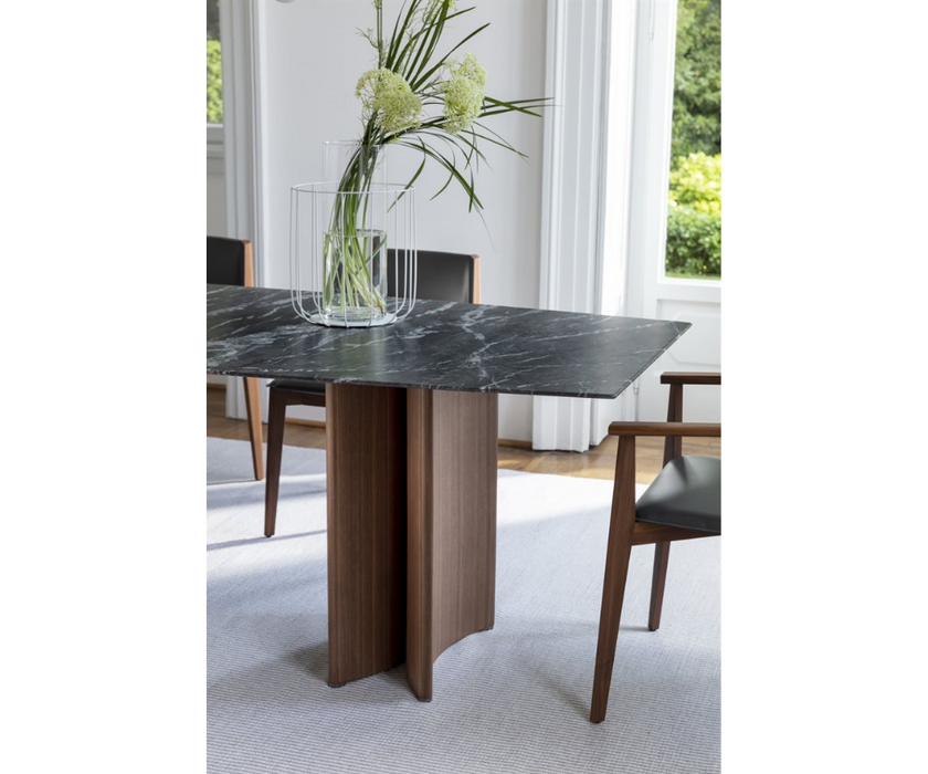 Porada Alan Dining Table