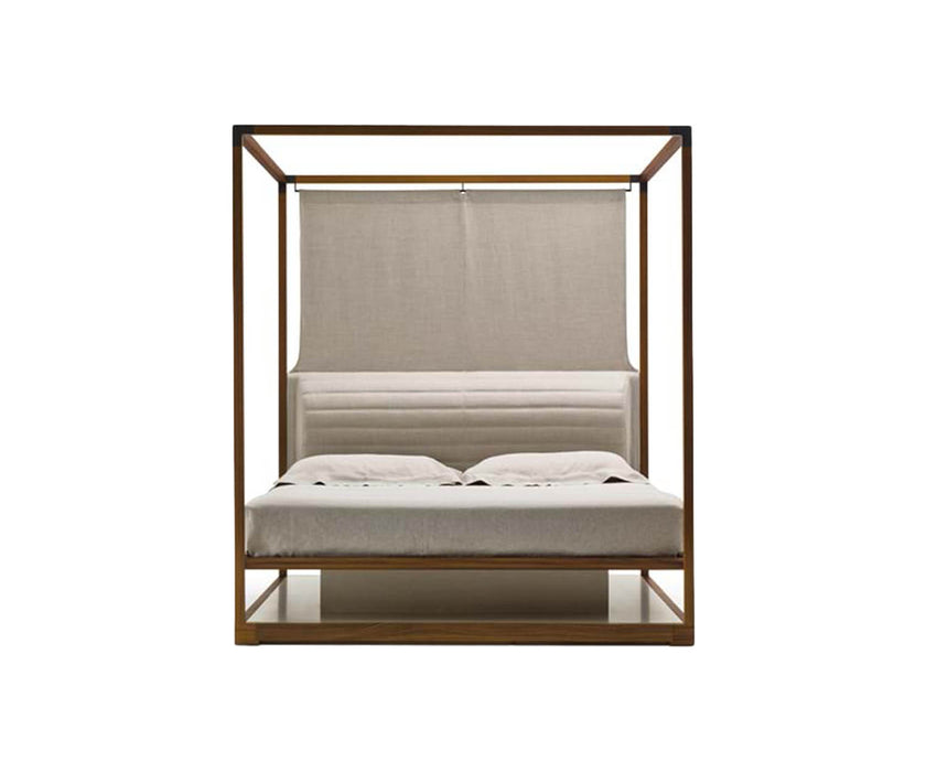 Ira Canopy Bed Giorgetti