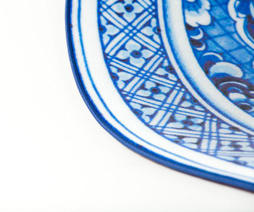Delft Blue Plate Rug Moooi