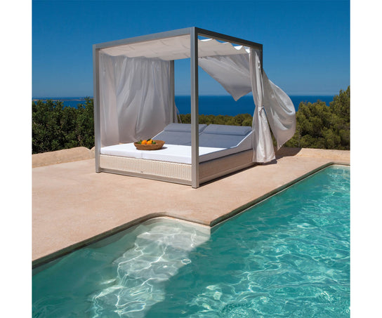 High end Sunset Double Sunbed by Point 1920 Casa Design
