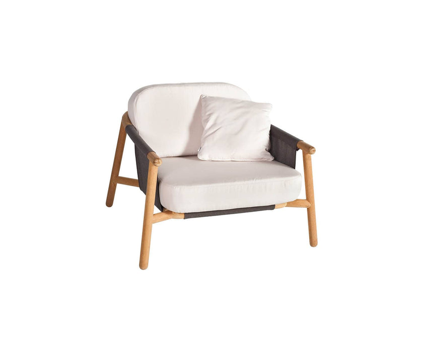High end Hamp Club Chair by Point 1920 Casa Design