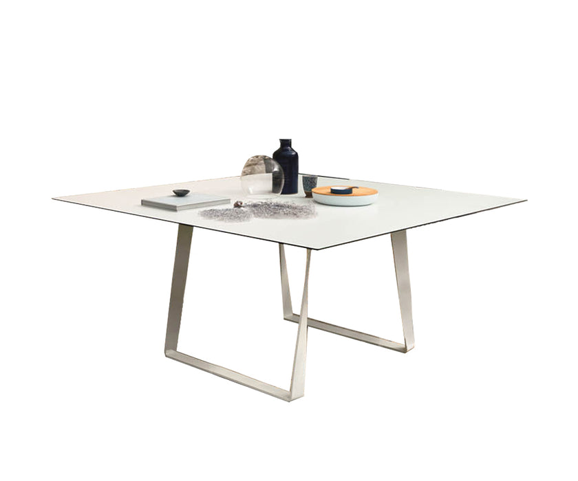 High end Hamptons Graphics ART. 9730 Dining Table by Roberti Rattan Casa Design