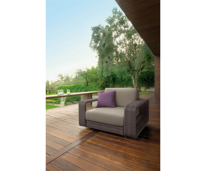 High end Hamptons ART. 9611 Armchair by Roberti Rattan Casa Design